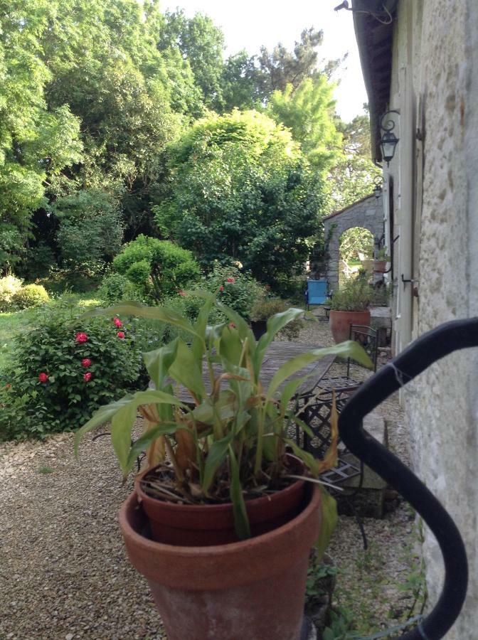 Gite Du Calme 3 Star Bed & Breakfast Cognac Cherac Bagian luar foto